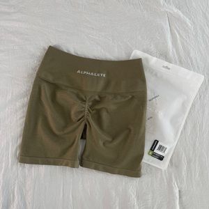 ALPHALETE amply shorts 4.5”